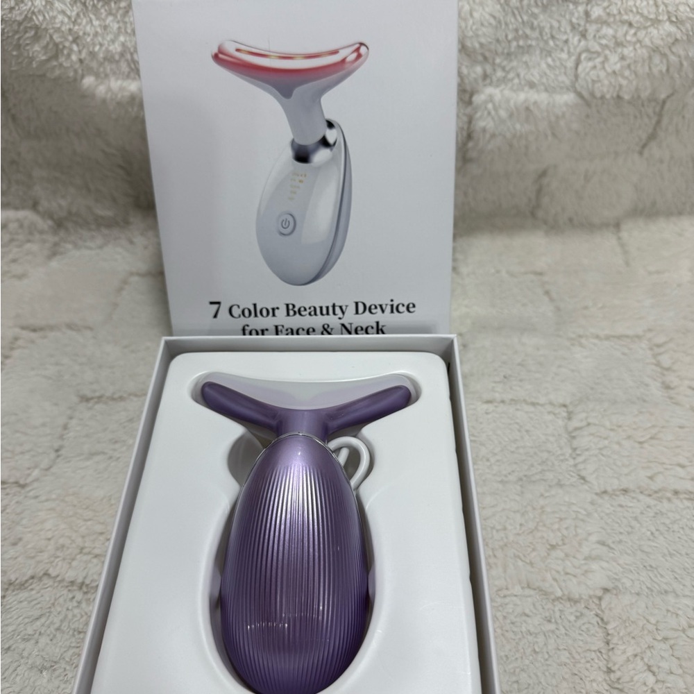 7 Color LED Beauty Device for Face & Neck | Skin Care Tool | New in Box - Picture 2 of 3